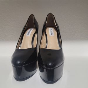 Steve Madden - Size 7.5 - Black Patent Closed Toe Pumps - New